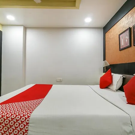 Capital O 3993 Hotel Churuwala Inn-3